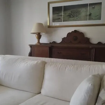 Mega Pool And Bbq Villa