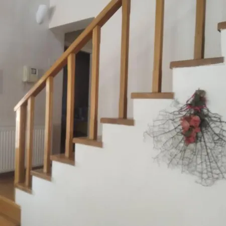 Mega Pool And Bbq Villa Βίλα Kato Diminio