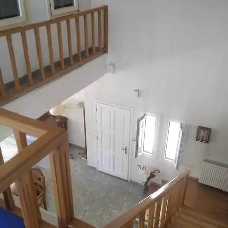 Mega Pool And Bbq Villa