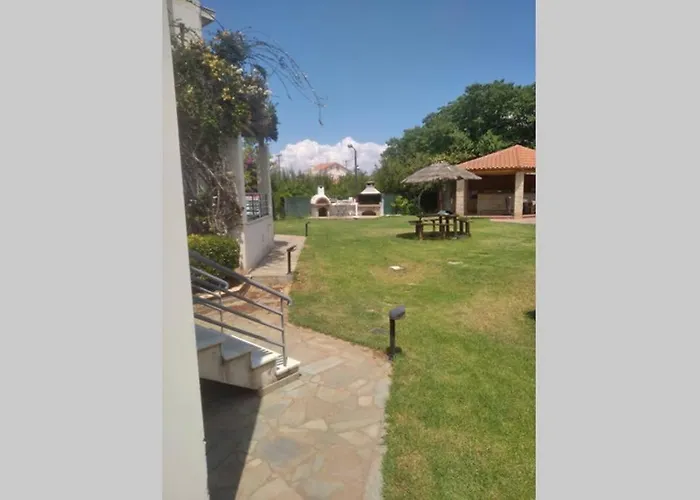 Mega Pool And Bbq Villa Вилла