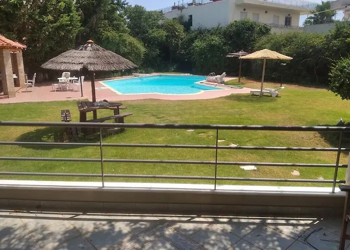 Mega Pool And Bbq Villa Kato Diminio