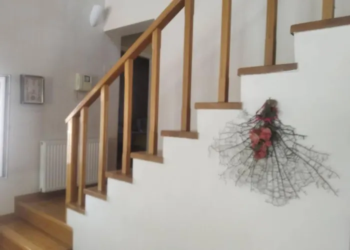 Mega Pool And Bbq Villa Вилла Kato Diminio